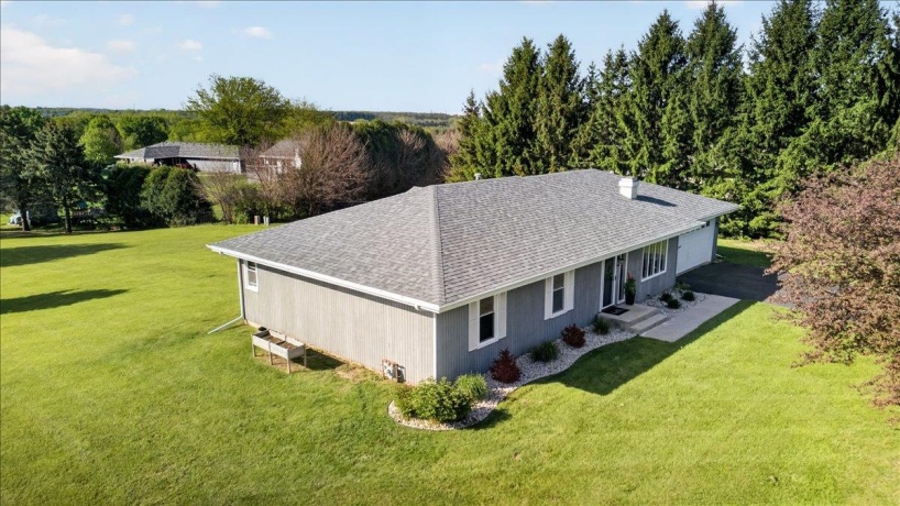 6137 Upper Ridge, ROSCOE, Illinois 61073, 3 Bedrooms Bedrooms, ,2 BathroomsBathrooms,House,For Sale,Upper Ridge,202602942