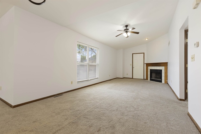 1816 Remington, ROCKFORD, Illinois 61108, ,2 Units,For Sale,Remington,202602683