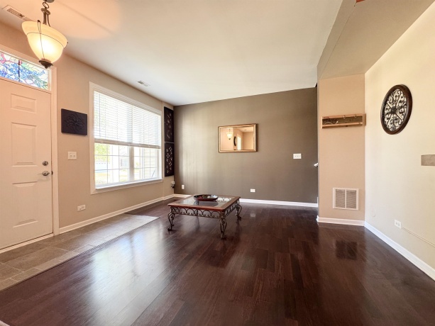 1987 Yasgur, WOODSTOCK, Illinois 60098, 2 Bedrooms Bedrooms, ,1 BathroomBathrooms,Condominium,For Sale,Yasgur,202602945
