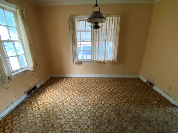 1719 Carney, ROCKFORD, Illinois 61103, 2 Bedrooms Bedrooms, ,1 BathroomBathrooms,House,For Sale,Carney,202602944