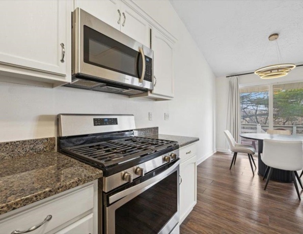 4657 High Point, ROCKFORD, Illinois 61114, 2 Bedrooms Bedrooms, ,1 BathroomBathrooms,Condominium,For Sale,High Point,202602947