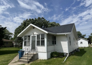 330 CALIFORNIA, SAVANNA, Illinois 61074, 3 Bedrooms Bedrooms, ,1 BathroomBathrooms,House,For Sale,CALIFORNIA,202602949