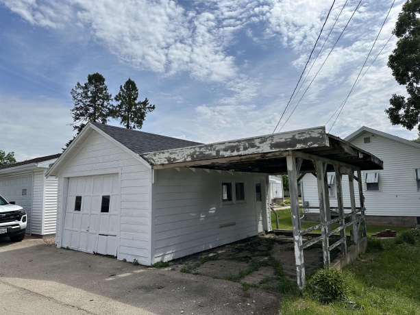 330 CALIFORNIA, SAVANNA, Illinois 61074, 3 Bedrooms Bedrooms, ,1 BathroomBathrooms,House,For Sale,CALIFORNIA,202602949