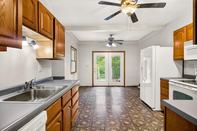 804 Division, HARVARD, Illinois 60033, 3 Bedrooms Bedrooms, ,1 BathroomBathrooms,House,For Sale,Division,202602950
