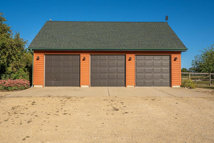 4505 Chana, CHANA, Illinois 61015, 3 Bedrooms Bedrooms, ,2 BathroomsBathrooms,House,For Sale,Chana,202602951