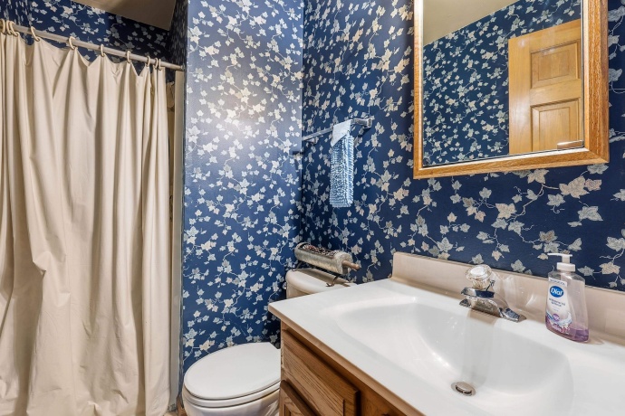 13 Signal, GALENA, Illinois 61036, 5 Bedrooms Bedrooms, ,4 BathroomsBathrooms,House,For Sale,Signal,202602953