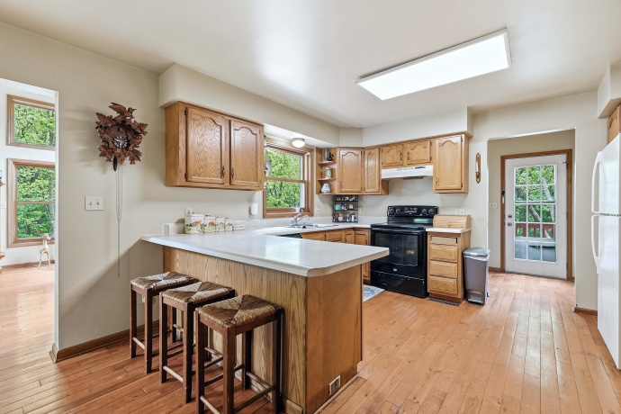 13 Signal, GALENA, Illinois 61036, 5 Bedrooms Bedrooms, ,4 BathroomsBathrooms,House,For Sale,Signal,202602953