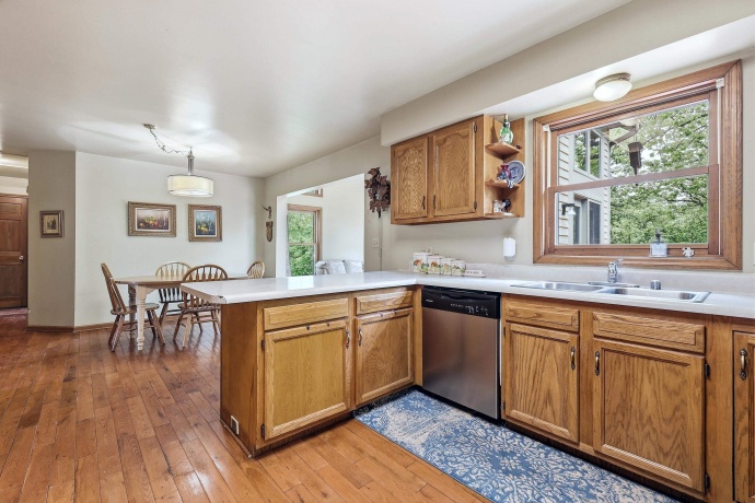 13 Signal, GALENA, Illinois 61036, 5 Bedrooms Bedrooms, ,4 BathroomsBathrooms,House,For Sale,Signal,202602953
