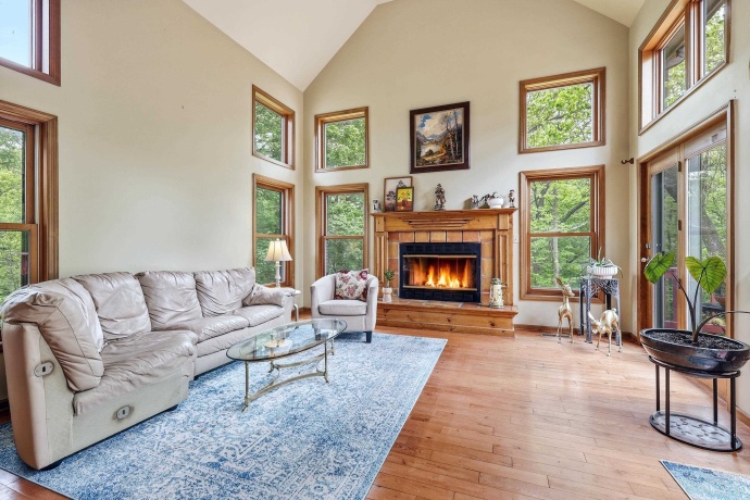 13 Signal, GALENA, Illinois 61036, 5 Bedrooms Bedrooms, ,4 BathroomsBathrooms,House,For Sale,Signal,202602953