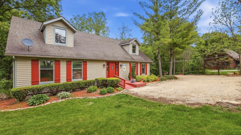 13 Signal, GALENA, Illinois 61036, 5 Bedrooms Bedrooms, ,4 BathroomsBathrooms,House,For Sale,Signal,202602953