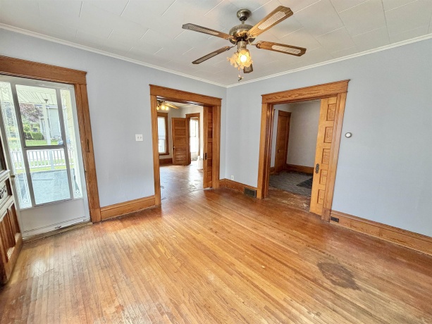 617 East, BELVIDERE, Illinois 61008, 4 Bedrooms Bedrooms, ,2 BathroomsBathrooms,House,For Sale,East,202602955