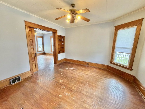 617 East, BELVIDERE, Illinois 61008, 4 Bedrooms Bedrooms, ,2 BathroomsBathrooms,House,For Sale,East,202602955