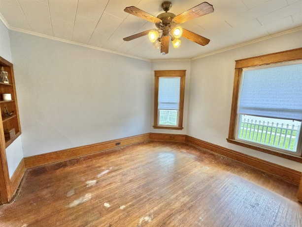 617 East, BELVIDERE, Illinois 61008, 4 Bedrooms Bedrooms, ,2 BathroomsBathrooms,House,For Sale,East,202602955