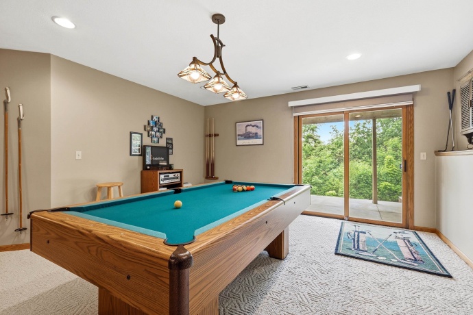 7 Belden School, GALENA, Illinois 61036, 4 Bedrooms Bedrooms, ,3 BathroomsBathrooms,House,For Sale,Belden School,202602956