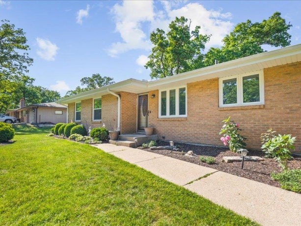 7632 Larwinn, ROCKFORD, Illinois 61107, 3 Bedrooms Bedrooms, ,3 BathroomsBathrooms,House,For Sale,Larwinn,202602960
