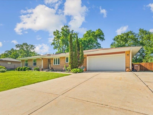 7632 Larwinn, ROCKFORD, Illinois 61107, 3 Bedrooms Bedrooms, ,3 BathroomsBathrooms,House,For Sale,Larwinn,202602960