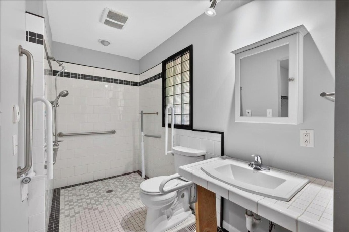 5765 Capetown, ROCKFORD, Illinois 61108, 3 Bedrooms Bedrooms, ,2 BathroomsBathrooms,House,For Sale,Capetown,202602961