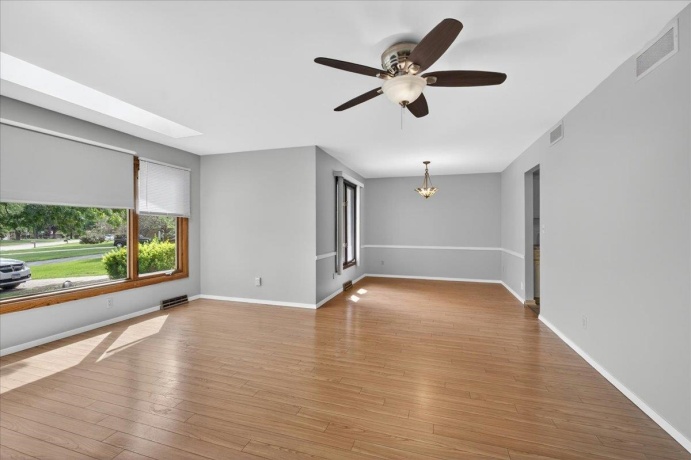 5765 Capetown, ROCKFORD, Illinois 61108, 3 Bedrooms Bedrooms, ,2 BathroomsBathrooms,House,For Sale,Capetown,202602961