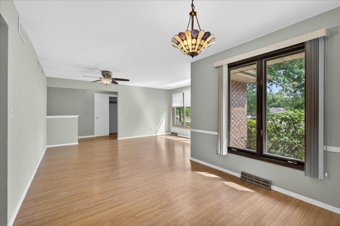 5765 Capetown, ROCKFORD, Illinois 61108, 3 Bedrooms Bedrooms, ,2 BathroomsBathrooms,House,For Sale,Capetown,202602961
