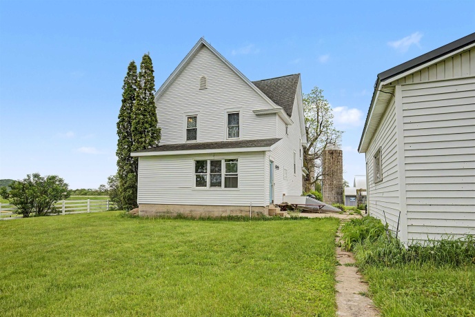 2928 Stagecoach, APPLE RIVER, Illinois 61001, 3 Bedrooms Bedrooms, ,2 BathroomsBathrooms,House,For Sale,Stagecoach,202602963