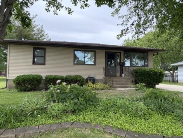 318 2nd, Tonica, Illinois 61370, 3 Bedrooms Bedrooms, ,2 BathroomsBathrooms,House,For Sale,2nd,202602965
