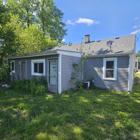 639 COLONIAL, MACHESNEY PARK, Illinois 61115, 2 Bedrooms Bedrooms, ,1 BathroomBathrooms,House,For Sale,COLONIAL,202602967