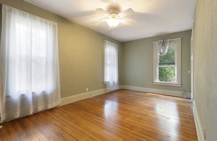 1239 GARRISON, ROCKFORD, Illinois 61103, 5 Bedrooms Bedrooms, ,2 BathroomsBathrooms,House,For Sale,GARRISON,202602969