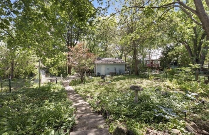 1239 GARRISON, ROCKFORD, Illinois 61103, 5 Bedrooms Bedrooms, ,2 BathroomsBathrooms,House,For Sale,GARRISON,202602969