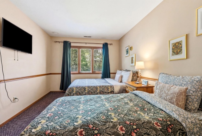17 Oak Glen, GALENA, Illinois 61036, 2 Bedrooms Bedrooms, ,2 BathroomsBathrooms,Condominium,For Sale,Oak Glen,202602966
