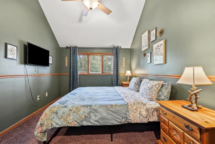 17 Oak Glen, GALENA, Illinois 61036, 2 Bedrooms Bedrooms, ,2 BathroomsBathrooms,Condominium,For Sale,Oak Glen,202602966