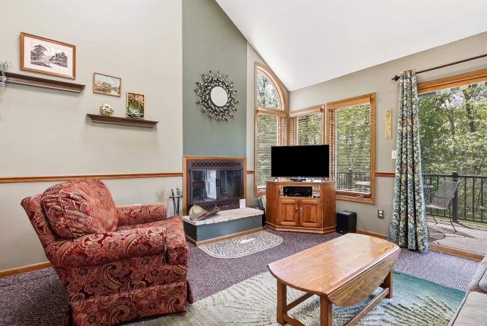17 Oak Glen, GALENA, Illinois 61036, 2 Bedrooms Bedrooms, ,2 BathroomsBathrooms,Condominium,For Sale,Oak Glen,202602966