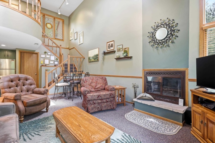 17 Oak Glen, GALENA, Illinois 61036, 2 Bedrooms Bedrooms, ,2 BathroomsBathrooms,Condominium,For Sale,Oak Glen,202602966