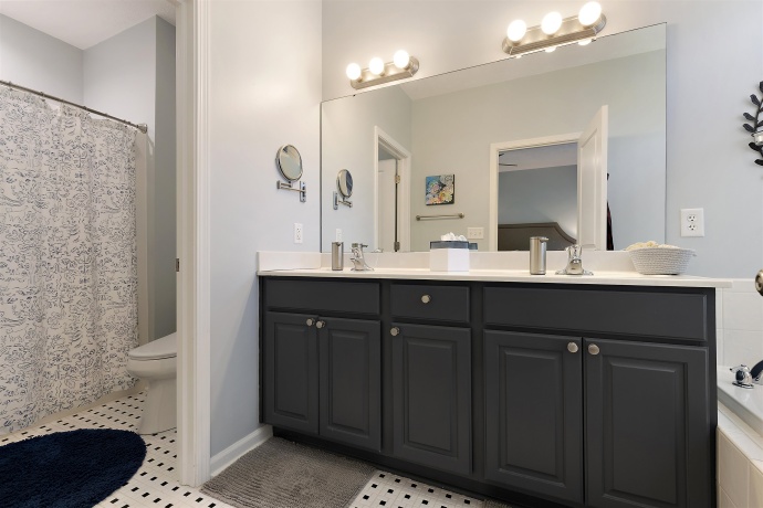4521 Rainbow, LOVES PARK, Illinois 61111, 2 Bedrooms Bedrooms, ,2 BathroomsBathrooms,Condominium,For Sale,Rainbow,202602970