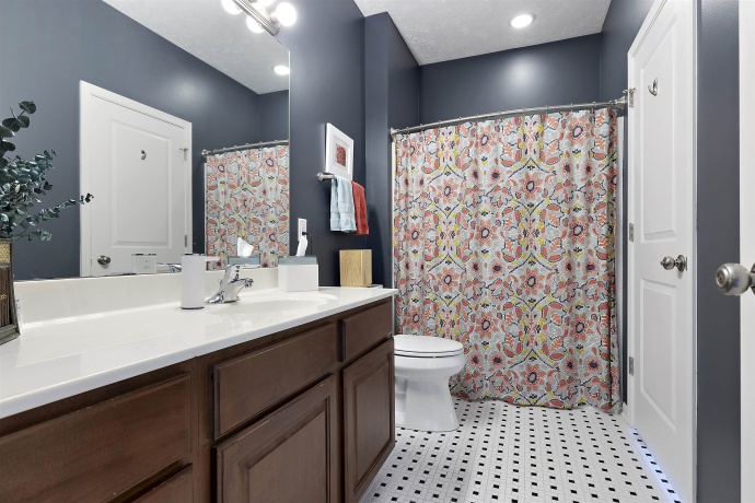 4521 Rainbow, LOVES PARK, Illinois 61111, 2 Bedrooms Bedrooms, ,2 BathroomsBathrooms,Condominium,For Sale,Rainbow,202602970