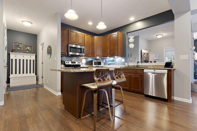 4521 Rainbow, LOVES PARK, Illinois 61111, 2 Bedrooms Bedrooms, ,2 BathroomsBathrooms,Condominium,For Sale,Rainbow,202602970