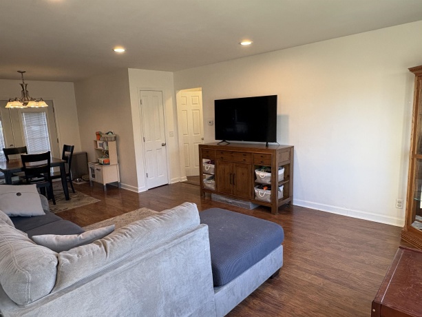 818 Jackson St, BELVIDERE, Illinois 61008, 3 Bedrooms Bedrooms, ,2 BathroomsBathrooms,House,For Sale,Jackson St,202602978