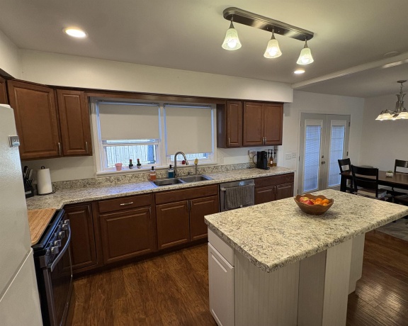 818 Jackson St, BELVIDERE, Illinois 61008, 3 Bedrooms Bedrooms, ,2 BathroomsBathrooms,House,For Sale,Jackson St,202602978