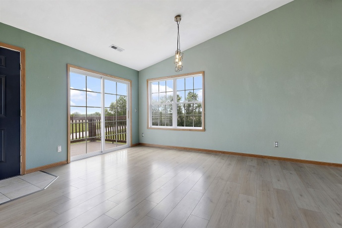 10050 Skipperling, ROSCOE, Illinois 61073, 2 Bedrooms Bedrooms, ,2 BathroomsBathrooms,Condominium,For Sale,Skipperling,202602977