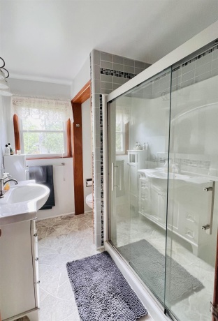 1655 Chicago, FREEPORT, Illinois 61032, 2 Bedrooms Bedrooms, ,2 BathroomsBathrooms,House,For Sale,Chicago,202602980