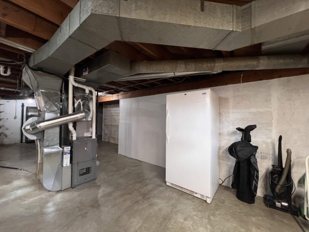 1655 Chicago, FREEPORT, Illinois 61032, 2 Bedrooms Bedrooms, ,2 BathroomsBathrooms,House,For Sale,Chicago,202602980