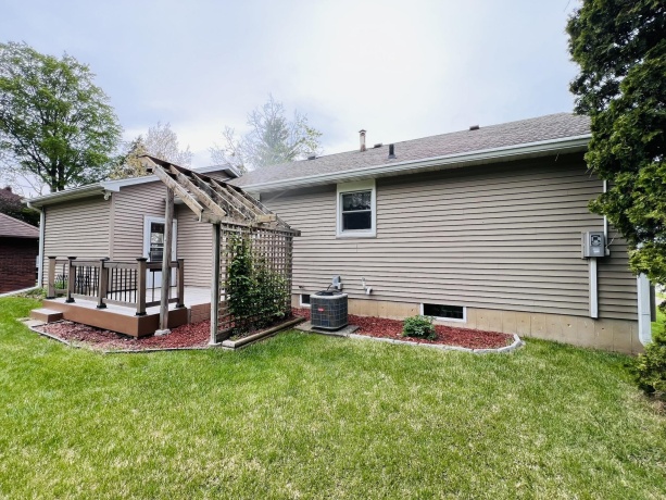 1655 Chicago, FREEPORT, Illinois 61032, 2 Bedrooms Bedrooms, ,2 BathroomsBathrooms,House,For Sale,Chicago,202602980