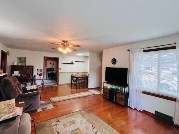 1655 Chicago, FREEPORT, Illinois 61032, 2 Bedrooms Bedrooms, ,2 BathroomsBathrooms,House,For Sale,Chicago,202602980