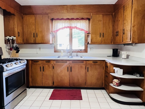 1655 Chicago, FREEPORT, Illinois 61032, 2 Bedrooms Bedrooms, ,2 BathroomsBathrooms,House,For Sale,Chicago,202602980