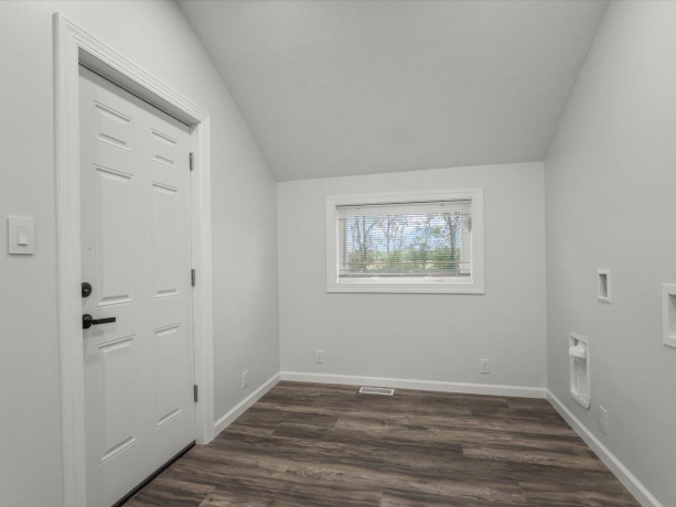 511 South, DURAND, Illinois 61024, 2 Bedrooms Bedrooms, ,2 BathroomsBathrooms,House,For Sale,South,202602981