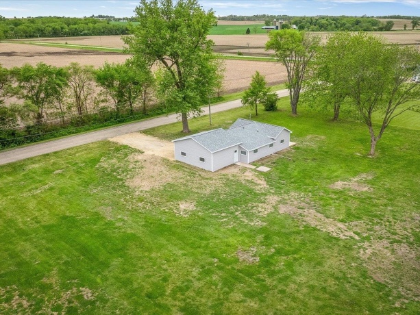 511 South, DURAND, Illinois 61024, 2 Bedrooms Bedrooms, ,2 BathroomsBathrooms,House,For Sale,South,202602981