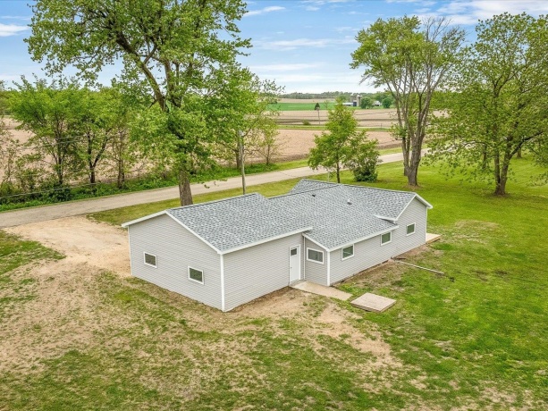 511 South, DURAND, Illinois 61024, 2 Bedrooms Bedrooms, ,2 BathroomsBathrooms,House,For Sale,South,202602981