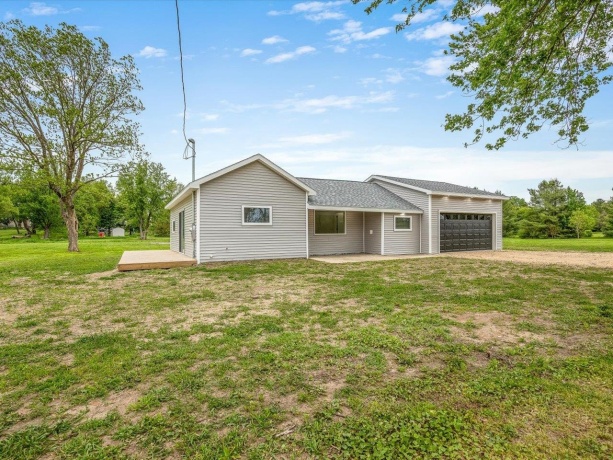 511 South, DURAND, Illinois 61024, 2 Bedrooms Bedrooms, ,2 BathroomsBathrooms,House,For Sale,South,202602981