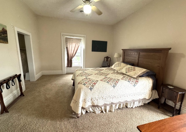 304 Broadway, MOUNT CARROLL, Illinois 61053, 4 Bedrooms Bedrooms, ,3 BathroomsBathrooms,House,For Sale,Broadway,202602982