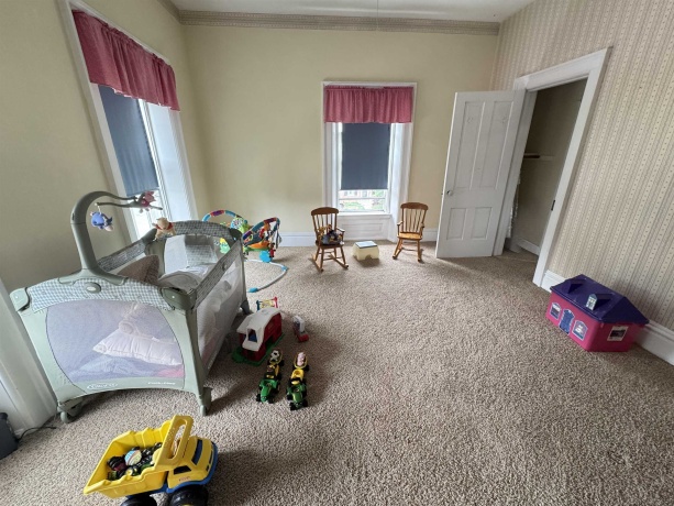304 Broadway, MOUNT CARROLL, Illinois 61053, 4 Bedrooms Bedrooms, ,3 BathroomsBathrooms,House,For Sale,Broadway,202602982