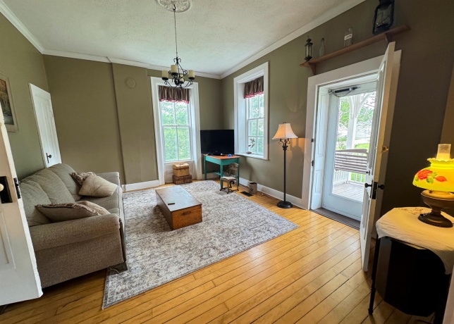304 Broadway, MOUNT CARROLL, Illinois 61053, 4 Bedrooms Bedrooms, ,3 BathroomsBathrooms,House,For Sale,Broadway,202602982